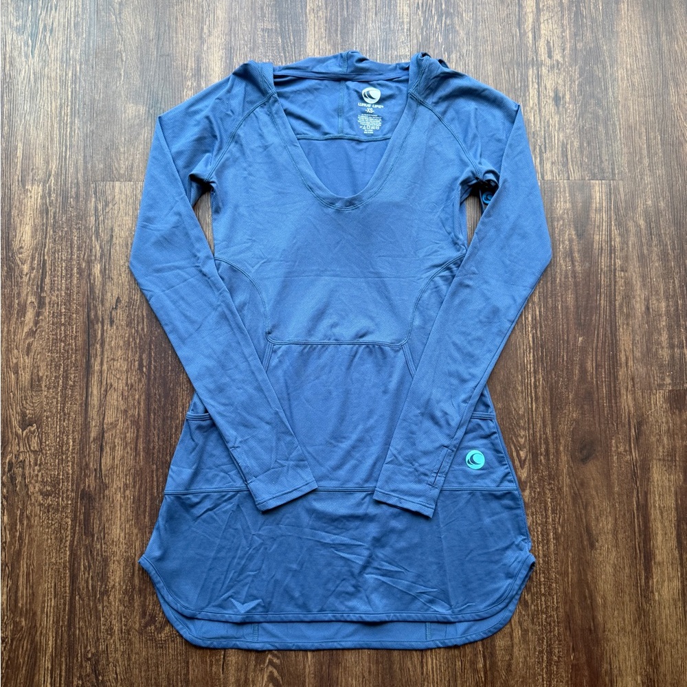 NWT Women’s Wave Life Aqua Spray Blue Long Sleeve Hoodie Cover Up - Size XS